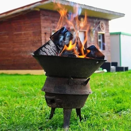 Къщи За Гости *