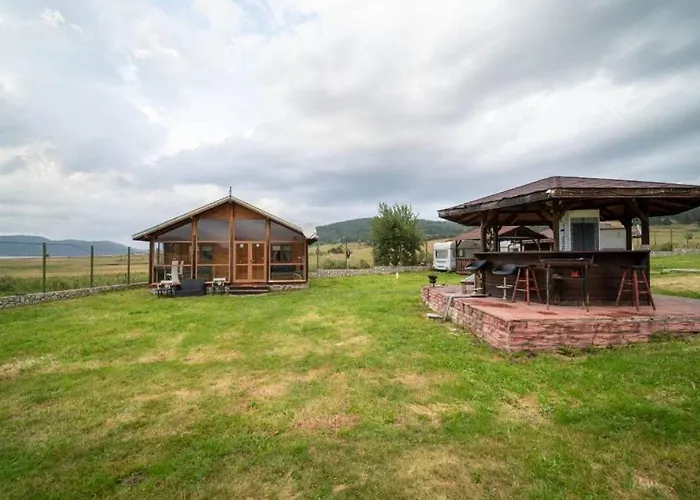 招待所 Къщи За Гости 巴塔克