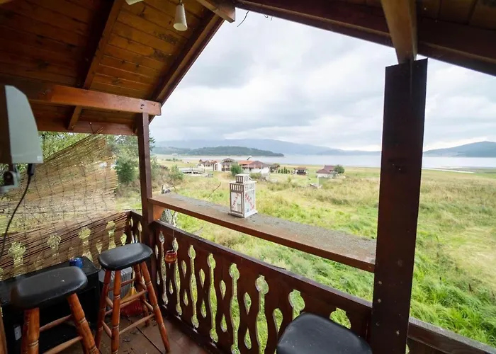 Къщи За Гости 巴塔克